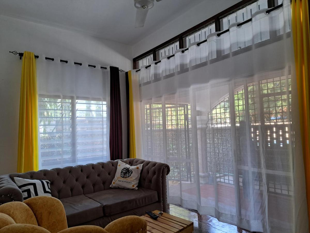 Halisi Stays 1Bed Near Sgr/Airport Mombasa Eksteriør billede